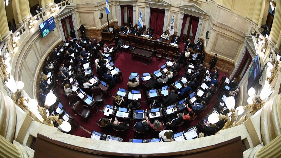 Senado: la oposición logró el quorum para tratar el mega DNU de Milei