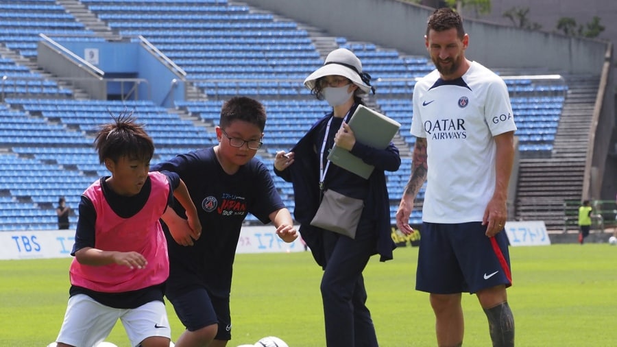 Fanatismo por Messi en Japón: 15 mil personas vieron el entrenamiento de PSG