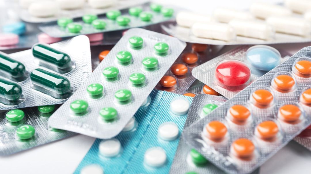 Farmacéuticos y Bioquímicos se quejan por la marcha atrás en prescripción de genéricos