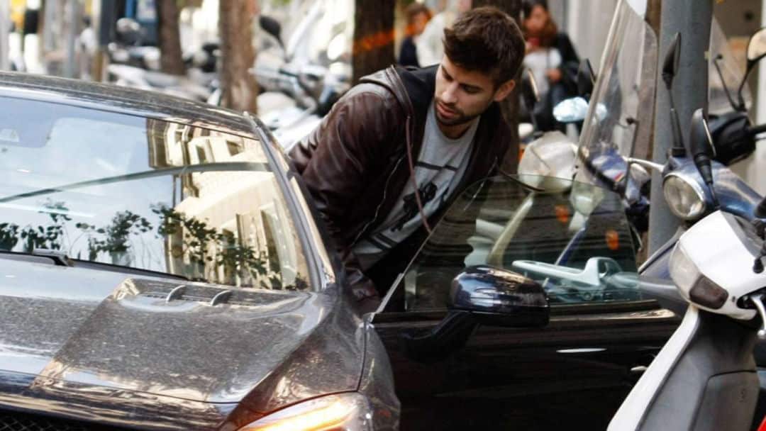 El escándalo de Gerard Piqué: negligencia al volante con sus hijos y agresión a un paparazzi