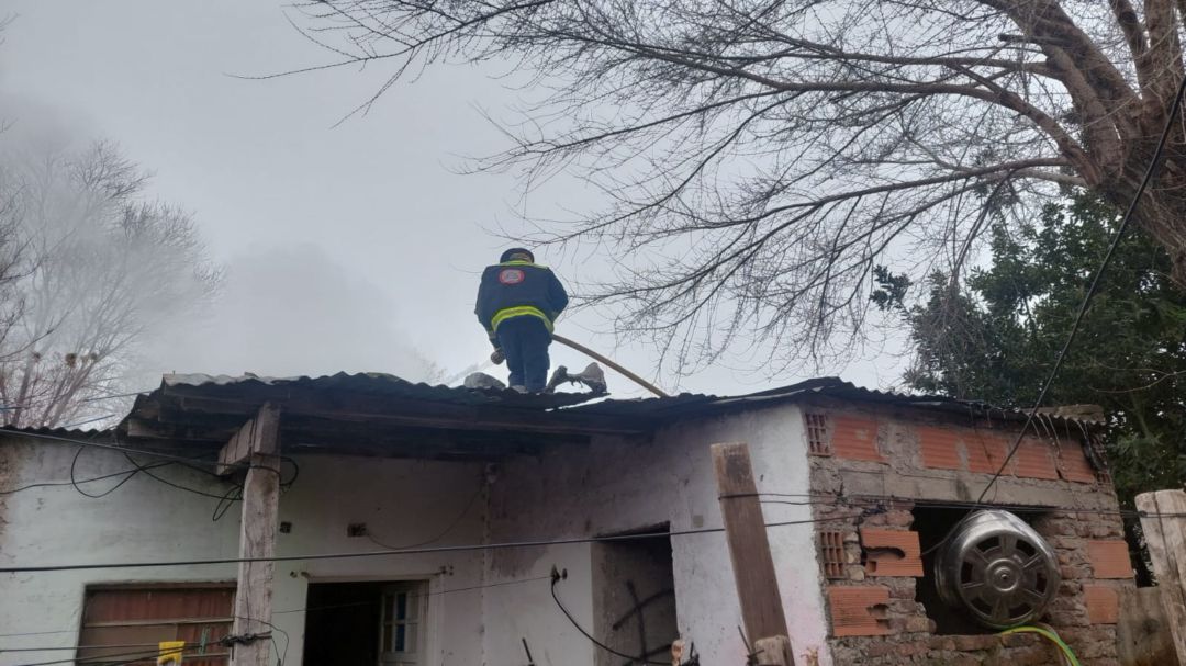 Se incendió un departamento interno en Pampa Central al 700