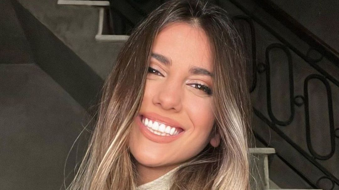 Arrancó el verano: Cinthia Fernández posó con su nueva colección de microbikinis