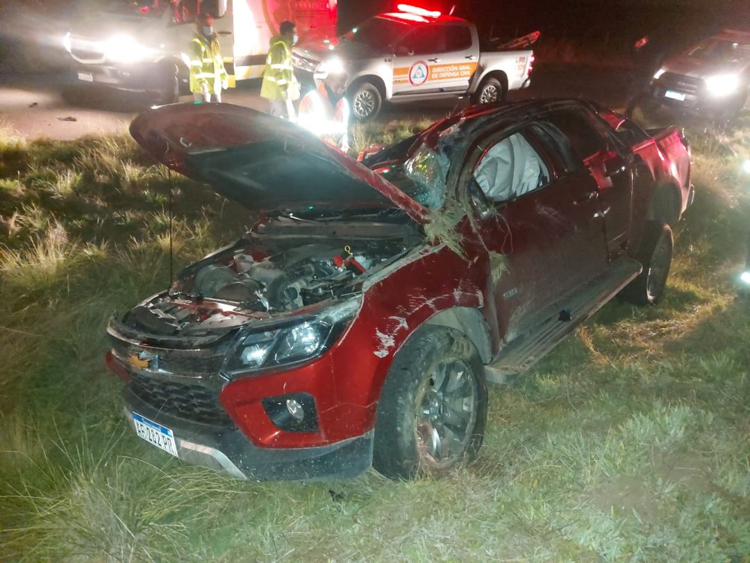 Volcó su camioneta en La Carrindanga y fue hospitalizado