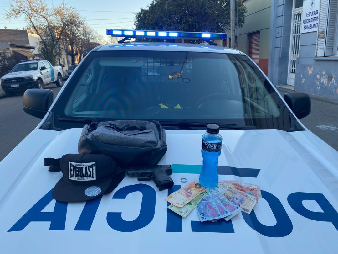 Detienen a menor de 15 años que con un arma robo un comercio del barrio Universitario