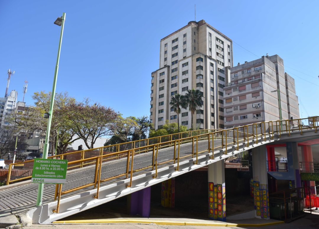 Cambio de sentido de circulación vehicular en sector del Mercado Municipal