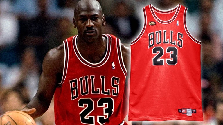 Subastaron la camiseta del “Last Dance” de Michael Jordan: el impactante valor que superó a la que usó Maradona contra Inglaterra en 1986