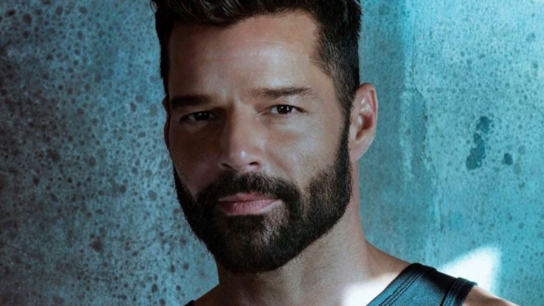 Ricky Martin demanda a su sobrino por 20 millones de dólares: lo acusa de extorsionarlo y dañar su imagen