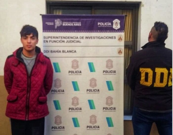 Vendía drogas en plazas y estacionamientos  y se sacaba fotos con armas de fuego