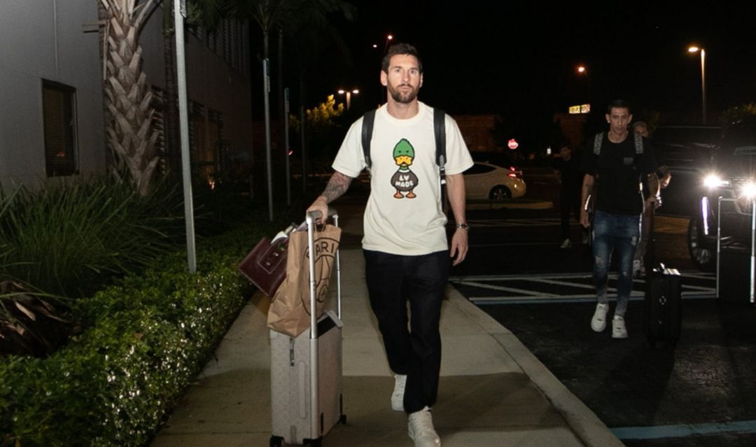 Cuál es el exorbitante precio de la remera que usó Messi en su llegada a Miami: está agotada y generó furor en las redes