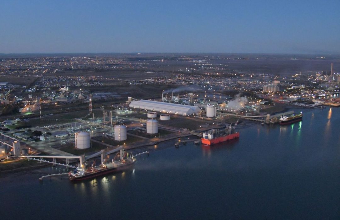 Movimiento récord: el puerto de White movilizó un 10,1 % más de cargas que el año pasado