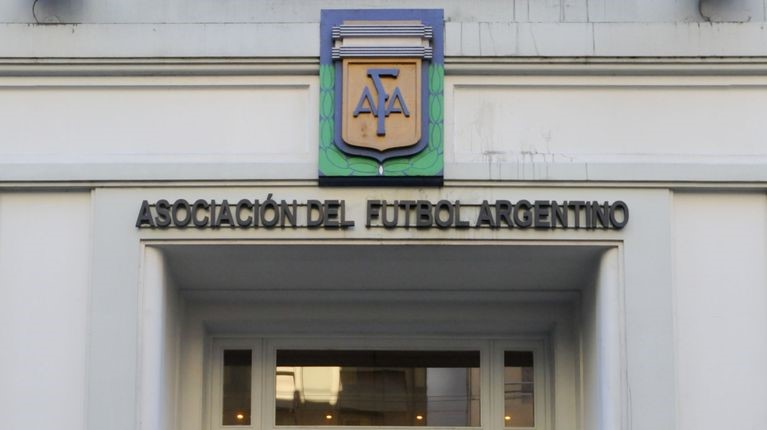 La AFA analizaría la posibilidad de volver al torneo de 30 equipos en 2025