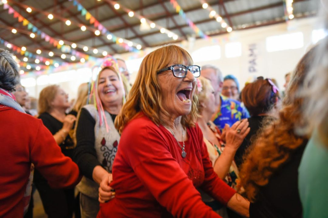 Se realizará una fiesta para los adultos mayores en el club Villa Mitre