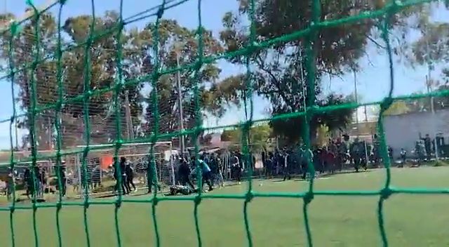 Liga Municipal de Baby Fútbol: un padre ingresó a la cancha y agredió al árbitro