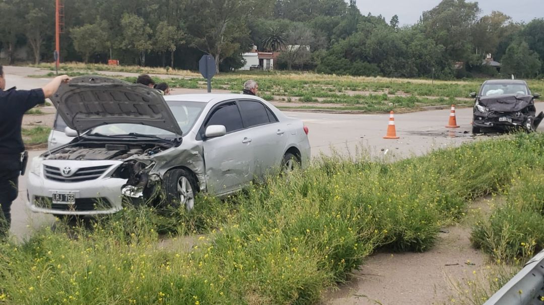 Violenta colisión en Grumbein. Uno de los conductores manejaba alcoholizado