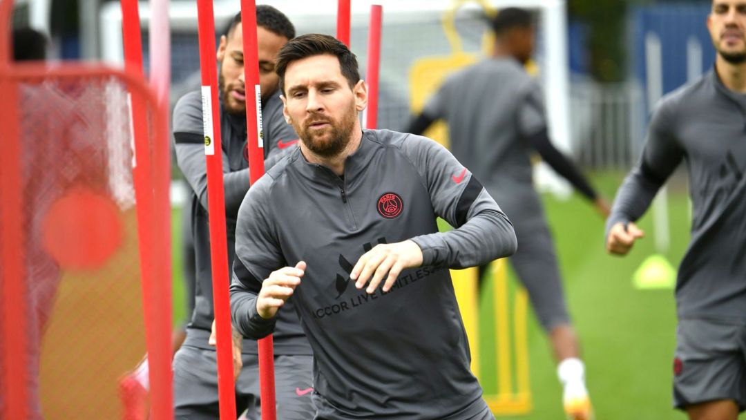 A 10 días del Mundial Qatar 2022: Messi retomó los entrenamientos del PSG tras las molestias físicas