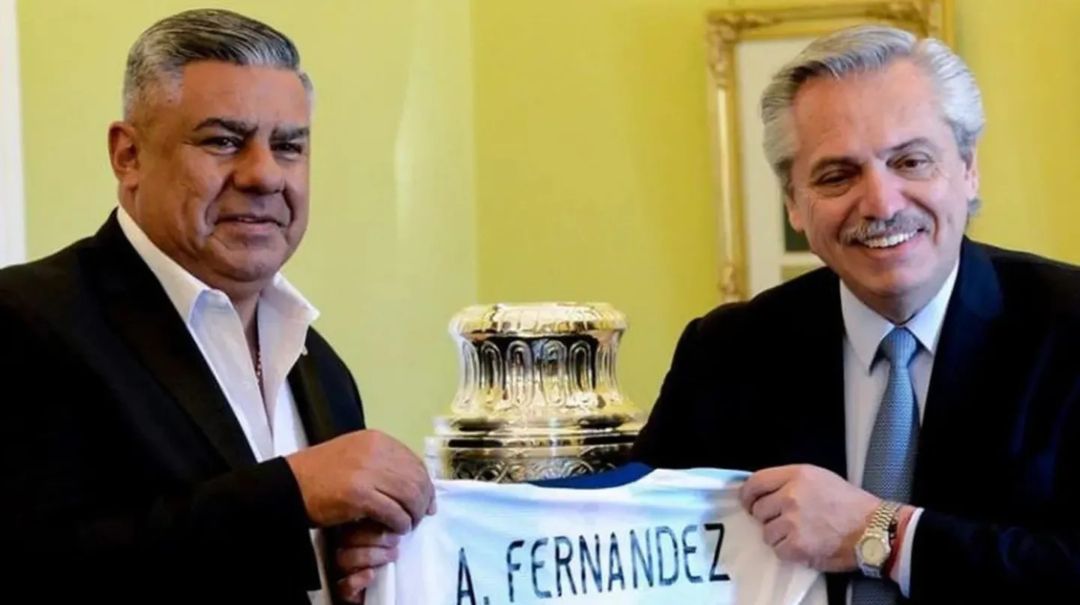 El Gobierno negocia con la AFA para que la Selección use el luto por la muerte de Hebe de Bonafini