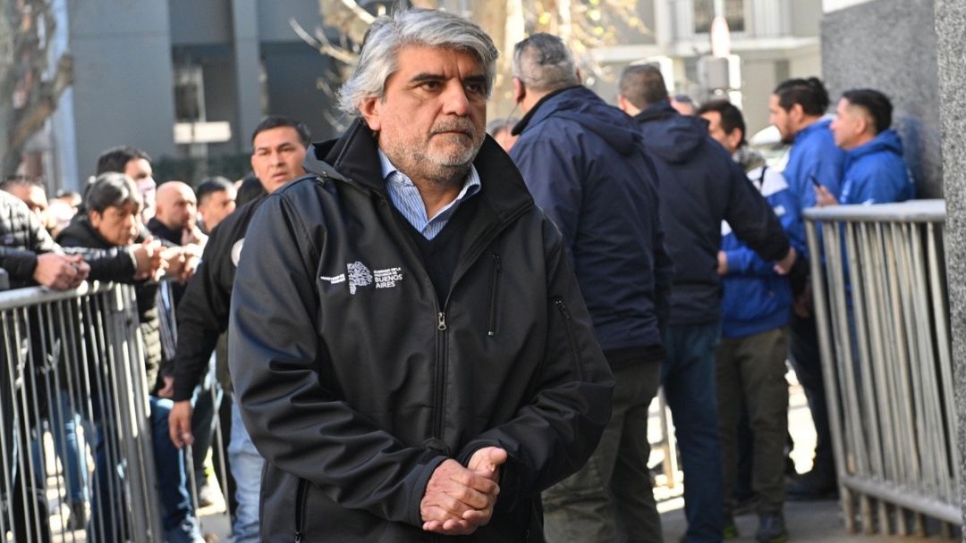 El ministro de Trabajo bonaerense se expresó a favor de reducir la jornada laboral