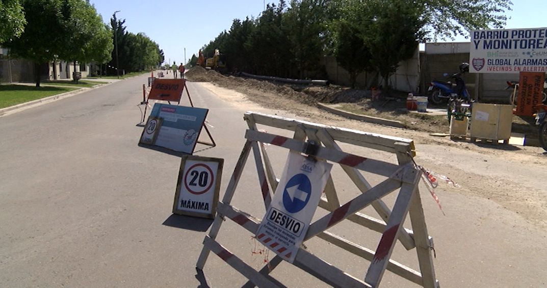 Comenzó la obra para reforzar el abastecimiento a la zona alta de la ciudad