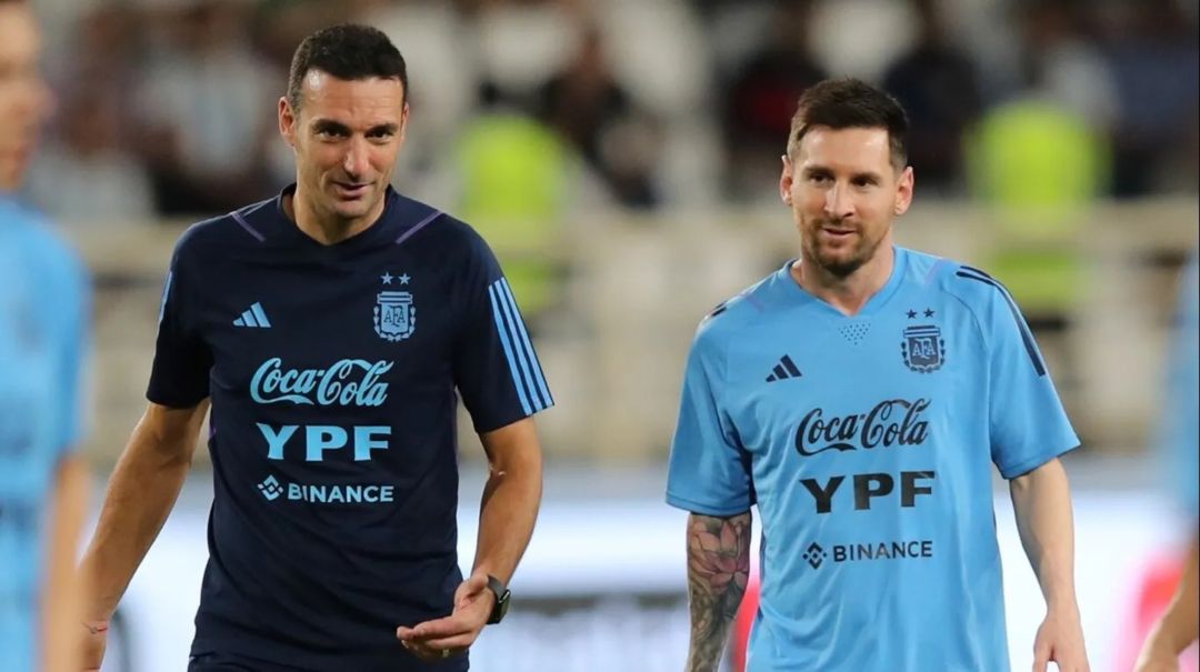 Argentina-Emiratos Árabes: Scaloni hará caso al principio de “no asumir riesgos”, pero Messi no se lo pierde