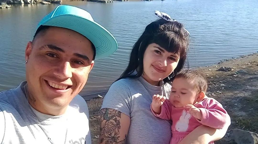 Los tiktokers Kami y el Moneda cumplieron otro sueño: “Compramos un auto, está en buen estado y es lindo”