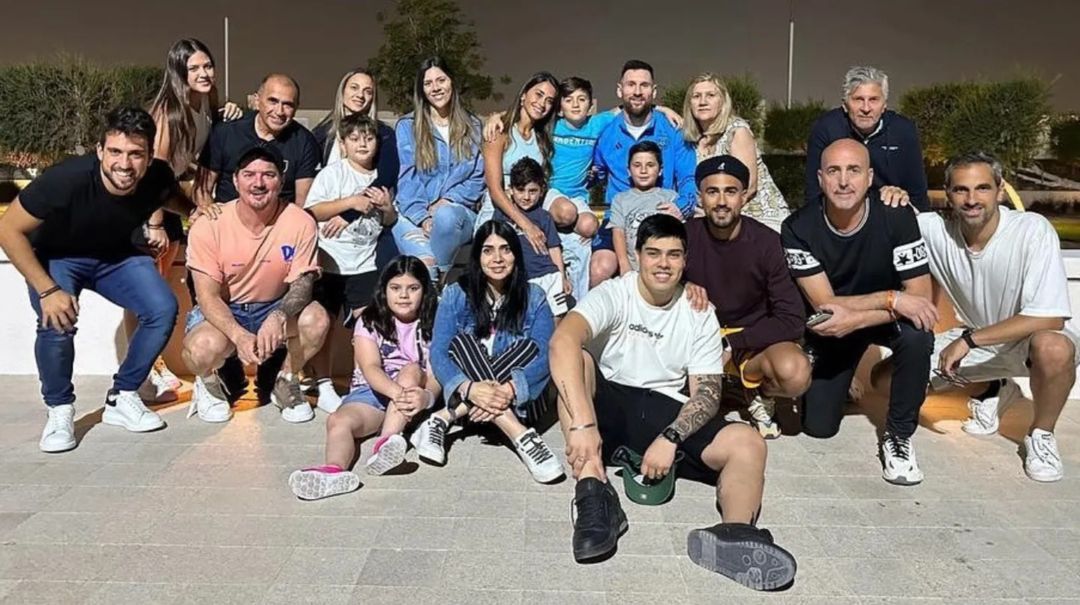 Messi recibió a toda su familia antes de la final: quién es quién en la foto que revolucionó las redes