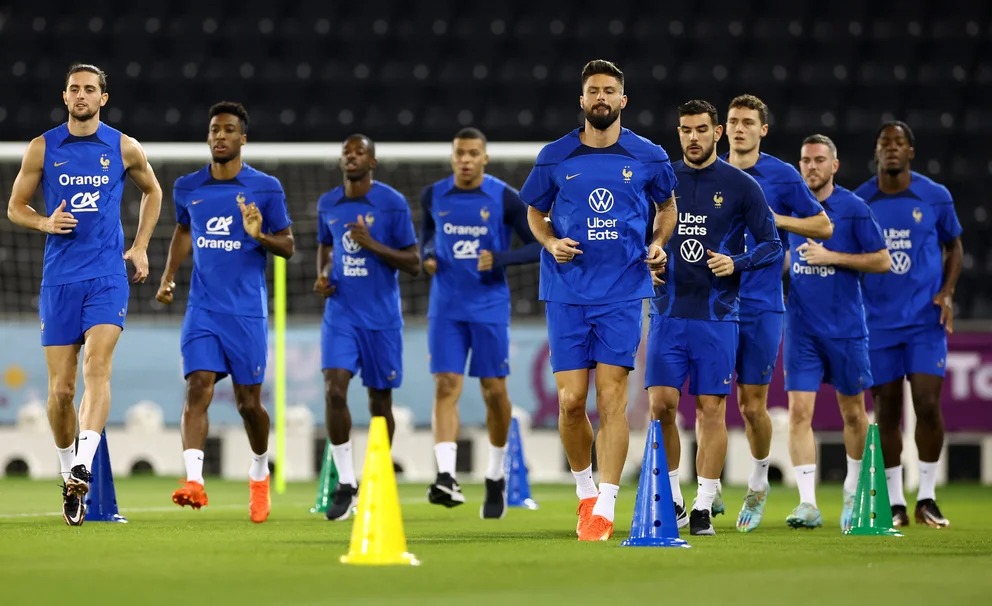 Problemas para Francia antes de la final del Mundial: sumó dos nuevos jugadores afectados por el “virus del camello”