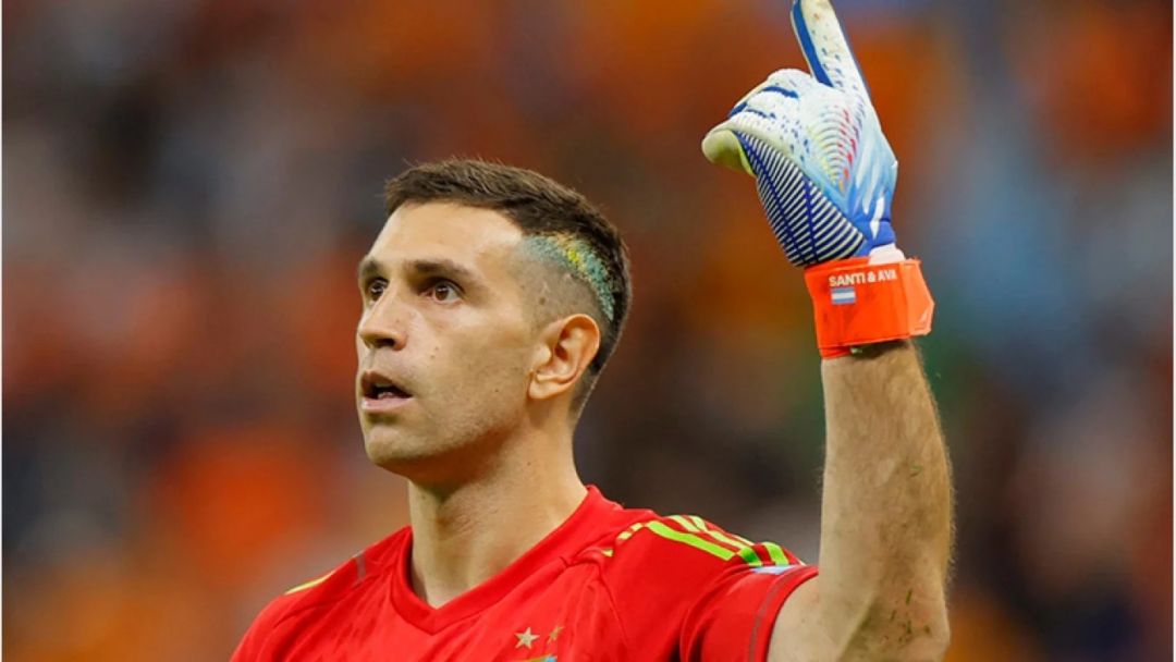 Qué hizo Dibu Martínez con la camiseta que usó contra Holanda en el Mundial Qatar 2022
