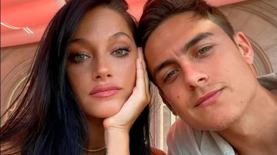 La romántica despedida de Oriana Sabatini a Paulo Dybala: besos y abrazos en Ezeiza