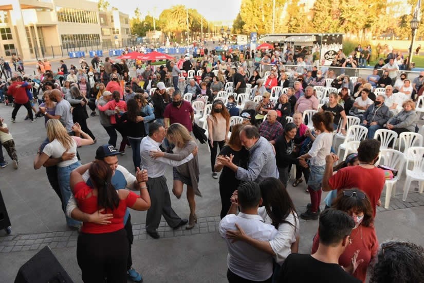 Bahía Blanca celebra la semana con identidad tanguera