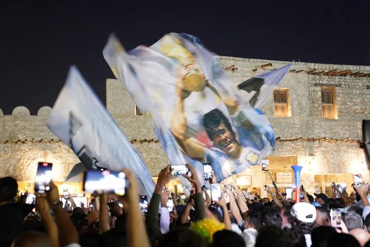 Nuevo banderazo argentino en Qatar