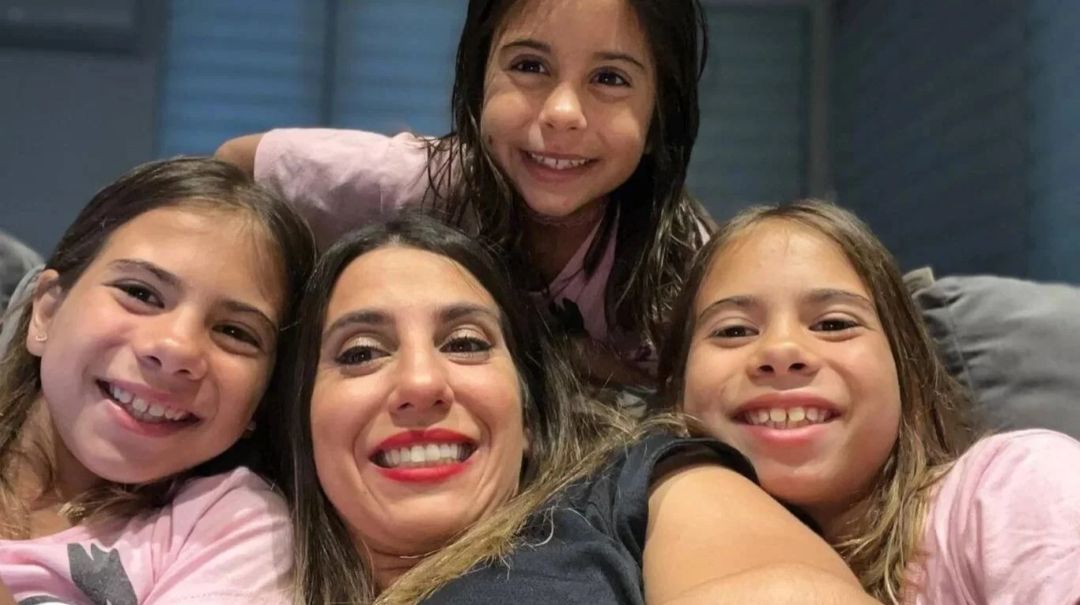 Cinthia Fernández mostró el microemprendimiento que lanzaron sus hijas en el country: “Necesitamos platita”