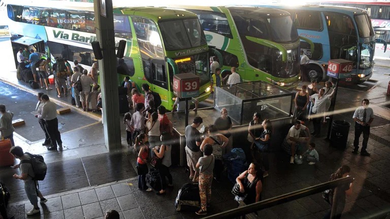 Robo de valijas en Retiro: aumentaron las denuncias en la terminal de micros de larga distancia