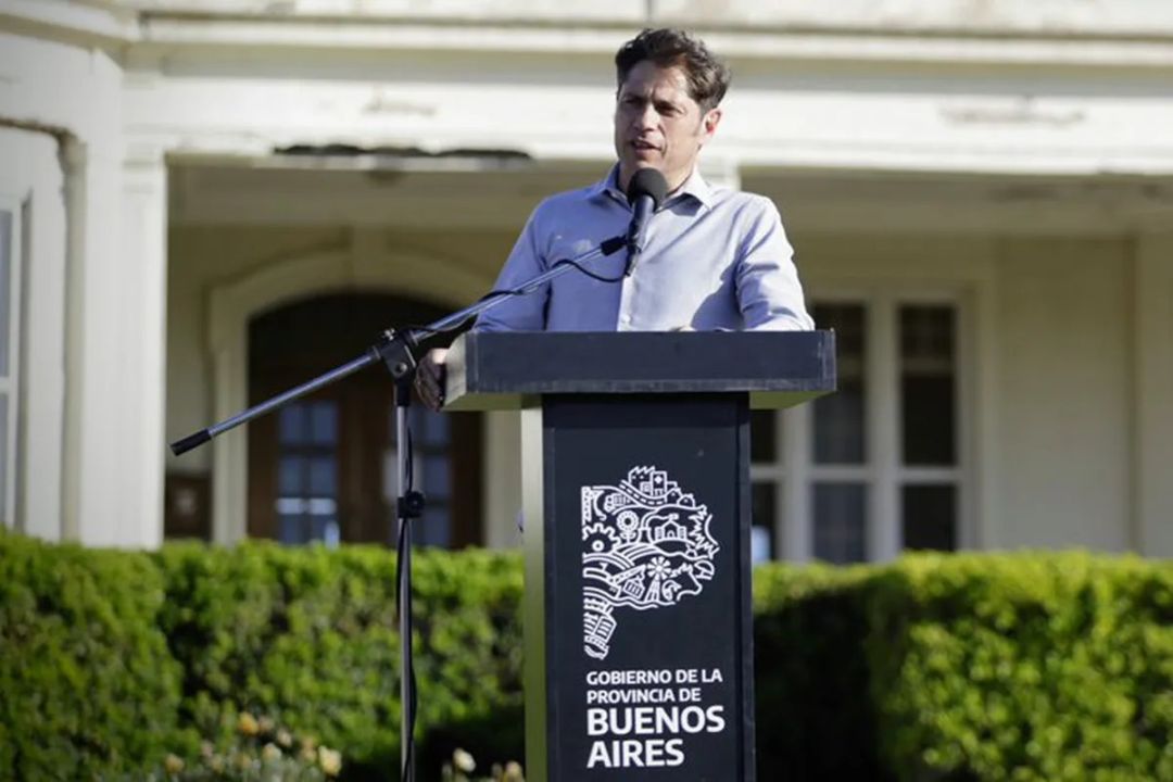 Axel Kicillof anunció la tercera etapa de los viajes de egresados “gratuitos”