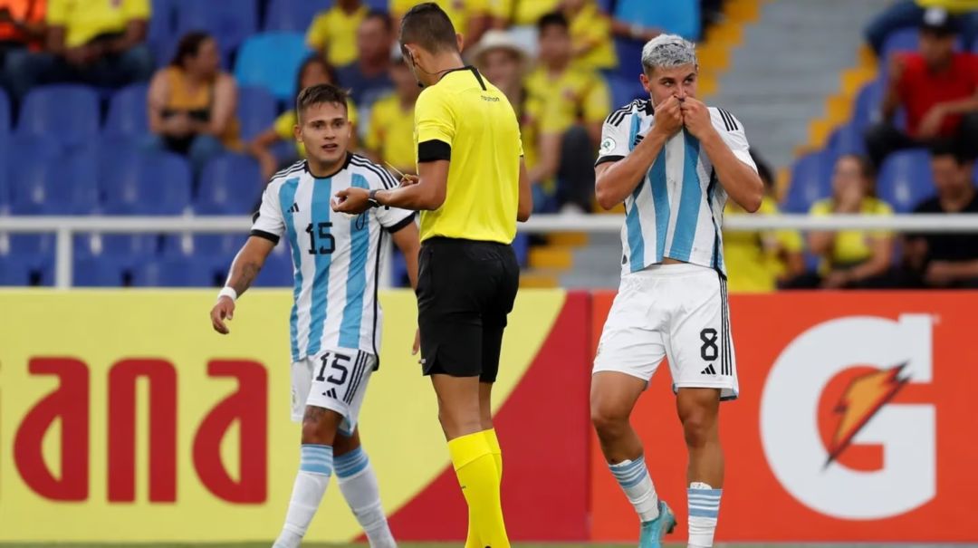 El Sub 20 de Mascherano, a todo o nada en el Sudamericano: hora, TV y formaciones vs Colombia