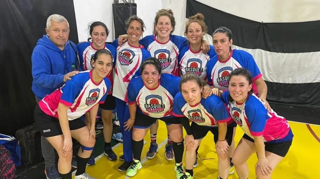 Una nueva regla en el básquet femenino genera preocupación en las jugadoras: “Es totalmente discriminatoria”