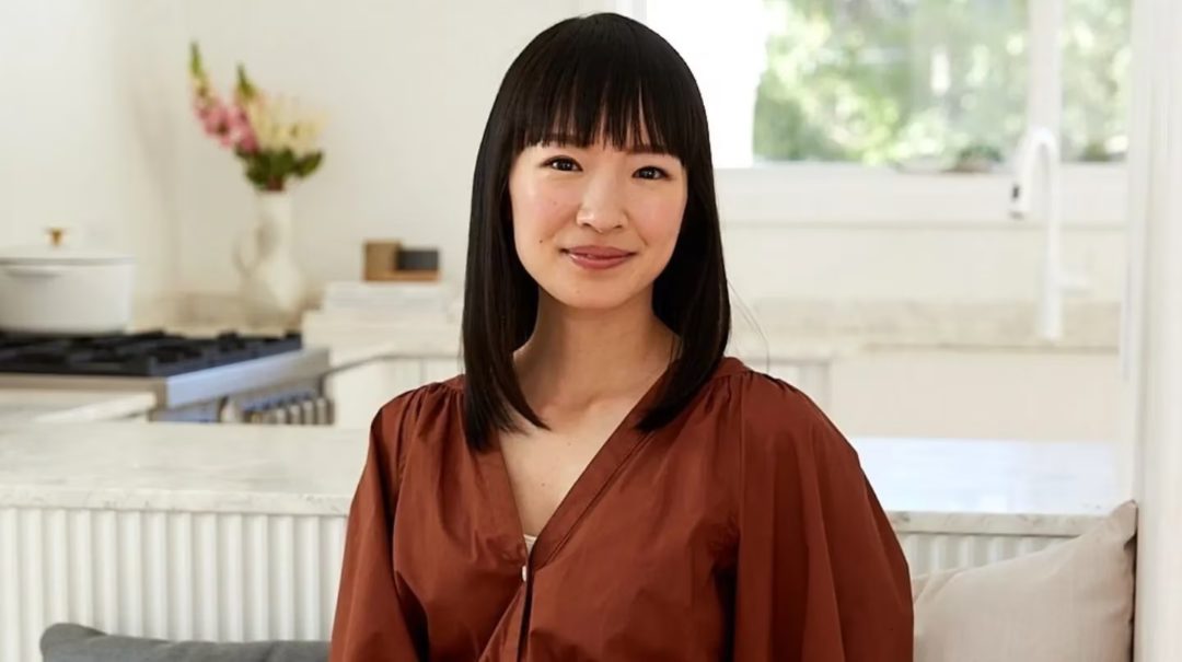 Marie Kondo cambió su estilo de vida y asegura que ya no es la “reina del orden”: “Me di por vencida”
