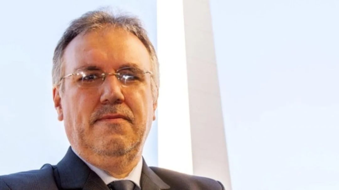 Conmoción en la TV Pública: el periodista Ariel Lima Feijoo murió de un infarto en la redacción del noticiero