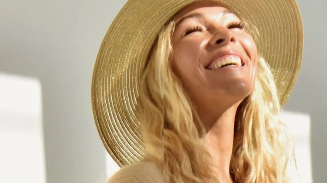 La mujer de Marcelo Gallardo se animó a una foto completamente desnuda: “Summer”