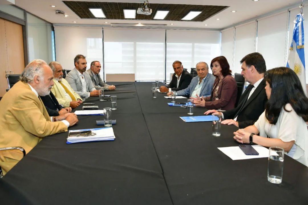 El gremio de comercio cerró la renegociación paritaria 2022 con un aumento salarial total del 101%