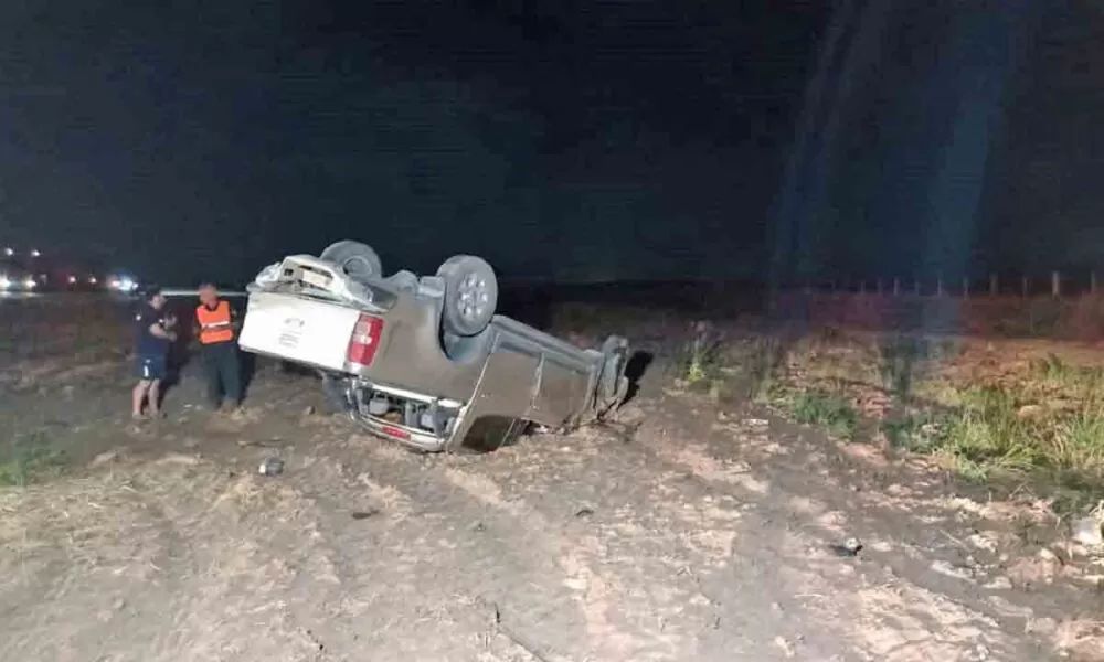 Volcó su camioneta en la ruta 51 y terminó hospitalizado