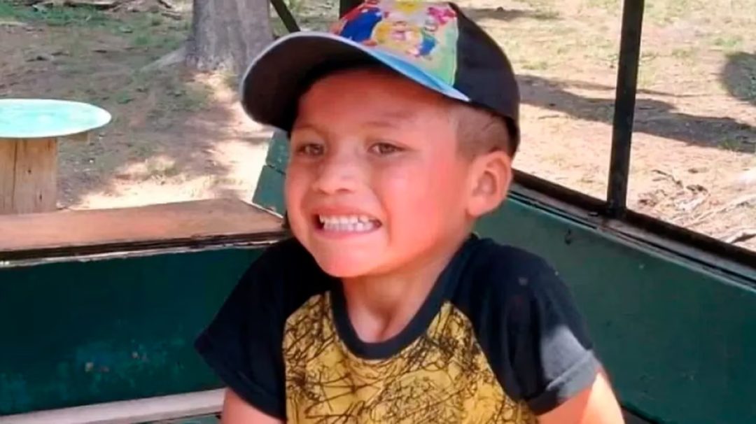 Un nene de 5 años murió deshidratado mientras estaba de vacaciones con su mamá en Corrientes