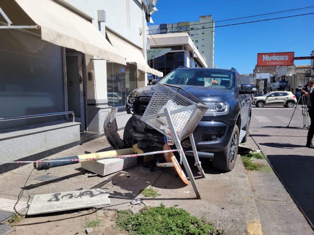 Carlaván otra vez chocó en el centro bahiense