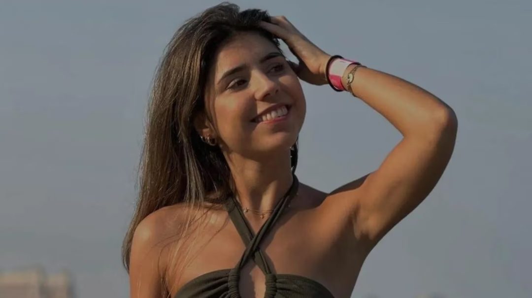 Después de la ruptura con Alexis Mac Allister, Camila Mayan se fotografió en microbikini en la playa