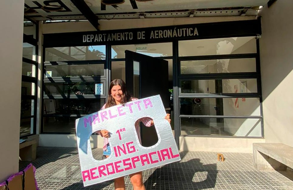 Se recibió la primera ingeniera aeroespacial del país en la Universidad Nacional de La Plata