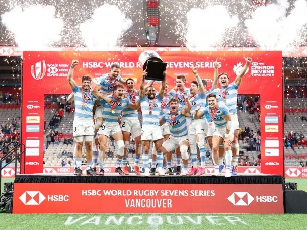 Los Pumas 7s se consagraron campeones en Canadá y festejaron con un homenaje a Lionel Messi