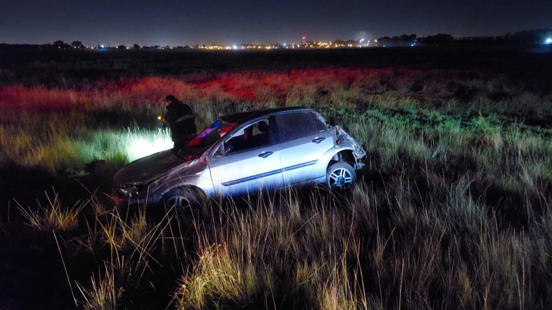 Se complicó el estado de salud de la mujer que volcó en la ruta 3