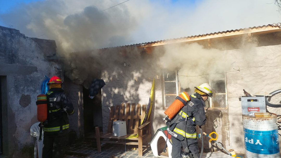 Incendio en una vivienda dejó pérdidas totales en la habitación