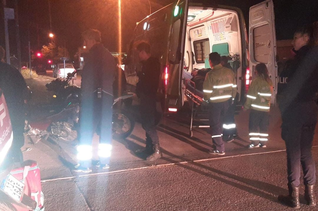 Choque entre motos: uno de los motociclista sufrfió una fractura