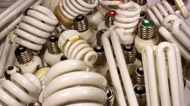 Lanzan plan para impulsar recambio a lámparas de bajo consumo en hogares de bajos ingresos