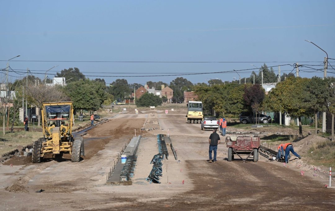 La construcción se desplomó casi 30% en 2024 por la suspensión de la obra pública y la recesión